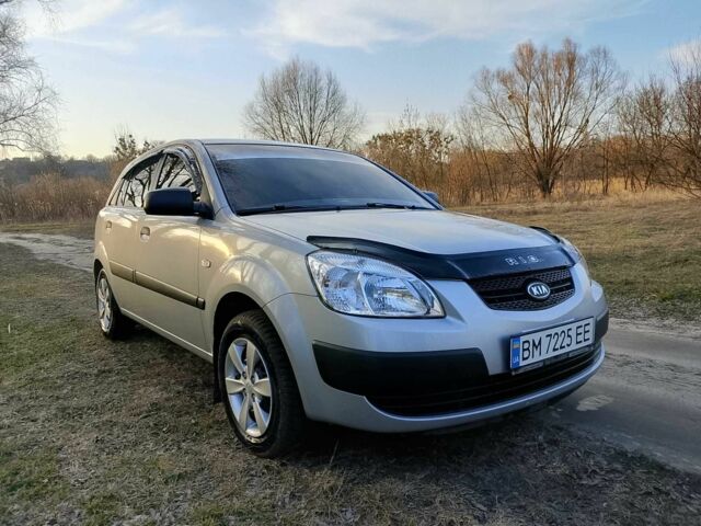 Сірий Кіа Ріо, об'ємом двигуна 1.4 л та пробігом 227 тис. км за 4000 $, фото 5 на Automoto.ua