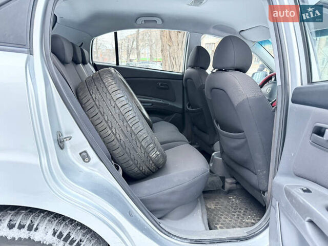Сірий Кіа Ріо, об'ємом двигуна 1.34 л та пробігом 196 тис. км за 5300 $, фото 17 на Automoto.ua