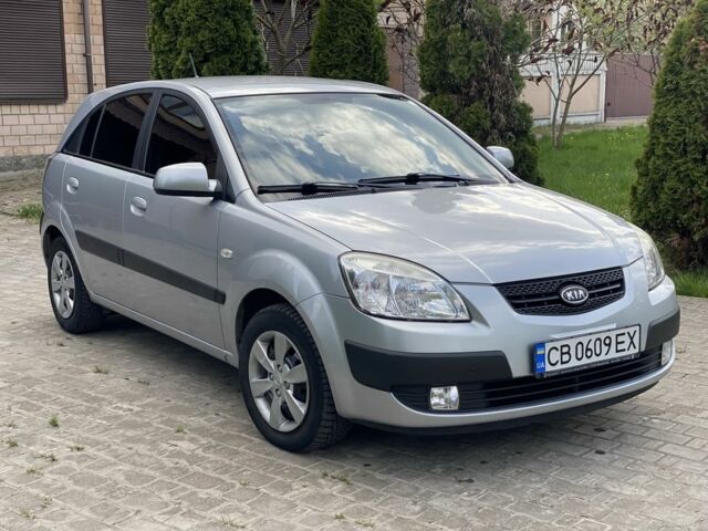 Серый Киа Рио, объемом двигателя 1.4 л и пробегом 2 тыс. км за 4600 $, фото 3 на Automoto.ua