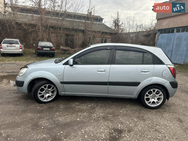Серый Киа Рио, объемом двигателя 1.4 л и пробегом 223 тыс. км за 4700 $, фото 21 на Automoto.ua