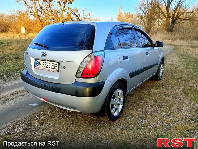 Сірий Кіа Ріо, об'ємом двигуна 1.4 л та пробігом 227 тис. км за 4000 $, фото 8 на Automoto.ua