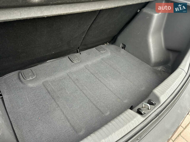 Сірий Кіа Ріо, об'ємом двигуна 1.4 л та пробігом 98 тис. км за 5990 $, фото 22 на Automoto.ua
