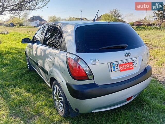Серый Киа Рио, объемом двигателя 1.4 л и пробегом 220 тыс. км за 3700 $, фото 15 на Automoto.ua