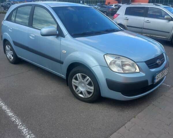 Киа Рио 2008 в Киеве на Automoto.ua Серый Киа Рио, объемом двигателя 1.4 л и пробегом 260 тыс. км за 4000 $, фото 1 на Automoto.ua