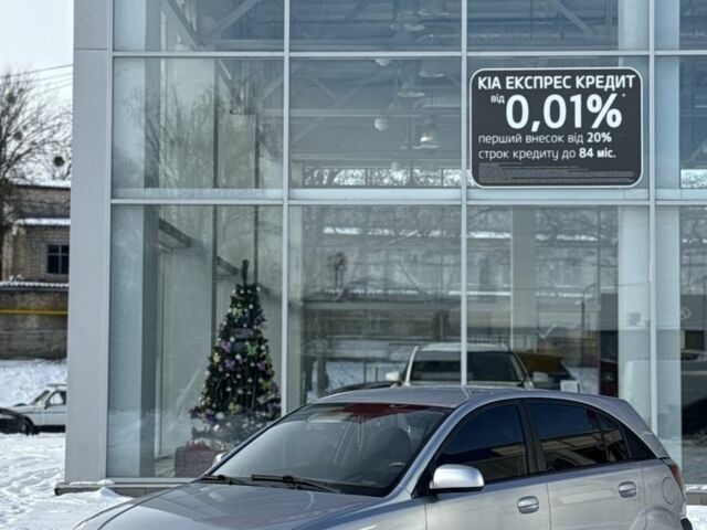 Сірий Кіа Ріо, об'ємом двигуна 1.4 л та пробігом 3 тис. км за 4700 $, фото 1 на Automoto.ua