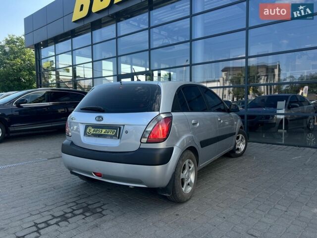 Серый Киа Рио, объемом двигателя 1.4 л и пробегом 137 тыс. км за 5800 $, фото 6 на Automoto.ua
