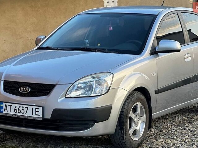 Серый Киа Рио, объемом двигателя 1.4 л и пробегом 136 тыс. км за 5200 $, фото 29 на Automoto.ua