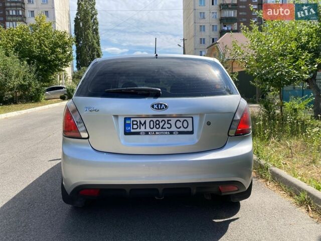 Серый Киа Рио, объемом двигателя 1.4 л и пробегом 223 тыс. км за 4250 $, фото 4 на Automoto.ua