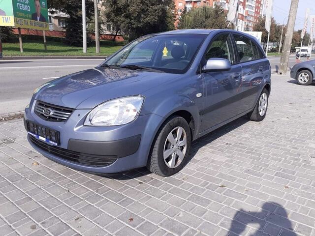 Серый Киа Рио, объемом двигателя 1.6 л и пробегом 209 тыс. км за 6490 $, фото 1 на Automoto.ua
