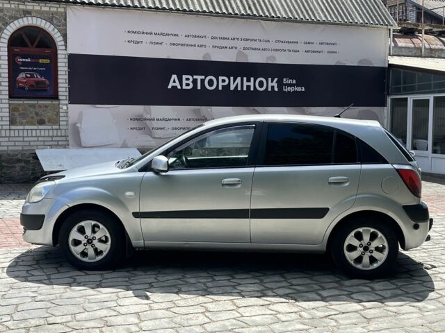 Серый Киа Рио, объемом двигателя 1.4 л и пробегом 174 тыс. км за 3999 $, фото 5 на Automoto.ua