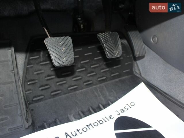 Сірий Кіа Ріо, об'ємом двигуна 1.4 л та пробігом 165 тис. км за 5590 $, фото 59 на Automoto.ua