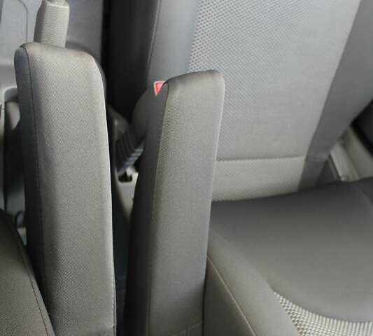 Сірий Кіа Ріо, об'ємом двигуна 1.4 л та пробігом 165 тис. км за 5590 $, фото 66 на Automoto.ua