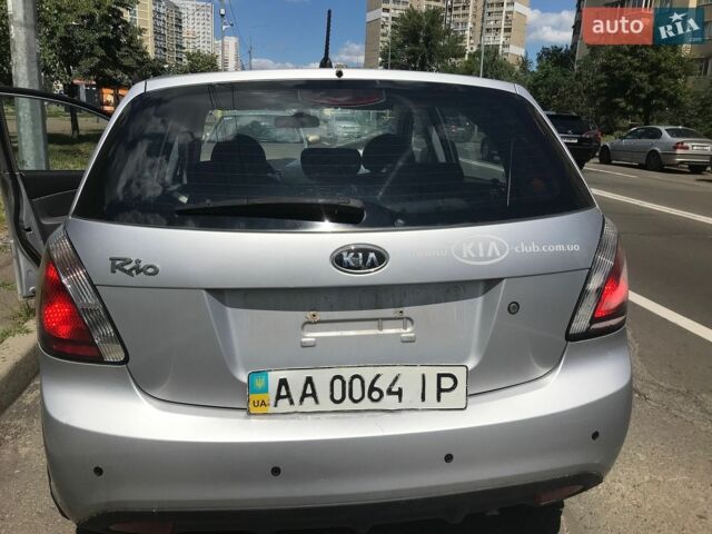 Серый Киа Рио, объемом двигателя 1.4 л и пробегом 95 тыс. км за 2880 $, фото 4 на Automoto.ua