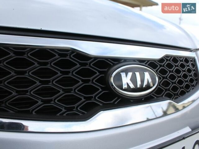 Сірий Кіа Ріо, об'ємом двигуна 1.4 л та пробігом 165 тис. км за 5590 $, фото 24 на Automoto.ua