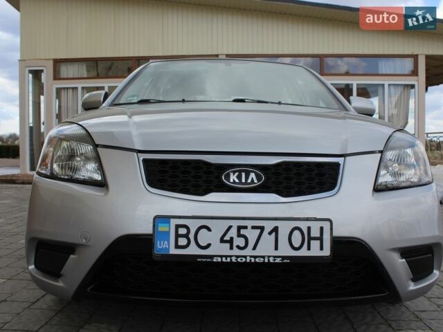 Сірий Кіа Ріо, об'ємом двигуна 1.4 л та пробігом 165 тис. км за 5590 $, фото 22 на Automoto.ua