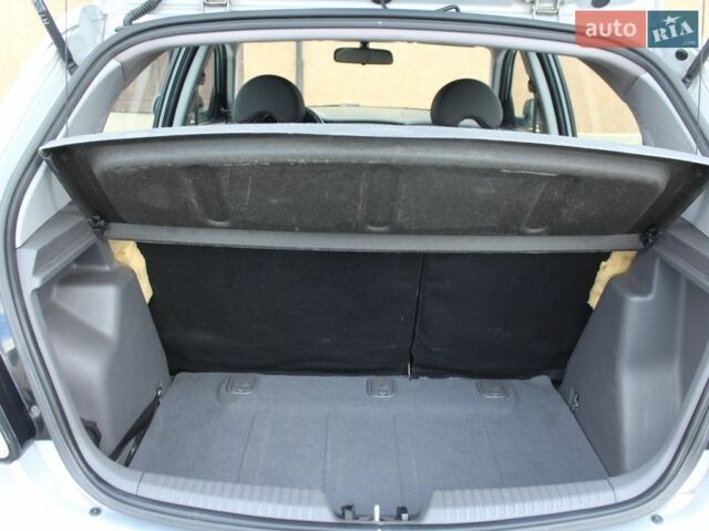 Сірий Кіа Ріо, об'ємом двигуна 1.4 л та пробігом 165 тис. км за 5590 $, фото 98 на Automoto.ua