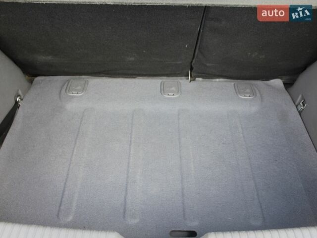 Сірий Кіа Ріо, об'ємом двигуна 1.4 л та пробігом 165 тис. км за 5590 $, фото 101 на Automoto.ua