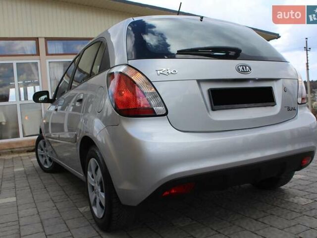Сірий Кіа Ріо, об'ємом двигуна 1.4 л та пробігом 165 тис. км за 5590 $, фото 36 на Automoto.ua