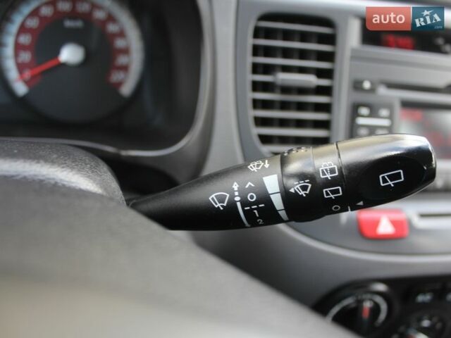 Сірий Кіа Ріо, об'ємом двигуна 1.4 л та пробігом 165 тис. км за 5590 $, фото 70 на Automoto.ua