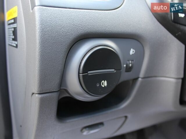 Сірий Кіа Ріо, об'ємом двигуна 1.4 л та пробігом 165 тис. км за 5590 $, фото 61 на Automoto.ua