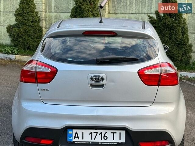 Серый Киа Рио, объемом двигателя 1.4 л и пробегом 103 тыс. км за 8000 $, фото 12 на Automoto.ua