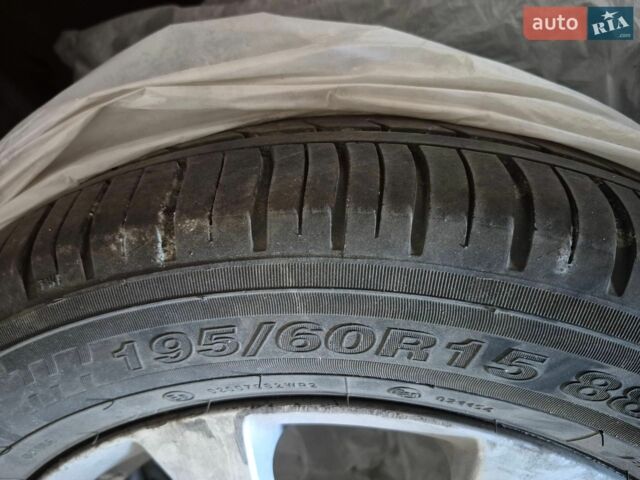 Серый Киа Рио, объемом двигателя 1.4 л и пробегом 254 тыс. км за 6300 $, фото 34 на Automoto.ua
