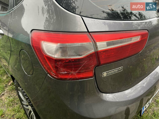 Серый Киа Рио, объемом двигателя 1.4 л и пробегом 277 тыс. км за 6200 $, фото 8 на Automoto.ua