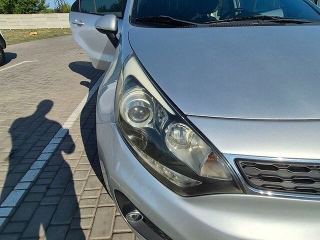 Серый Киа Рио, объемом двигателя 1.4 л и пробегом 254 тыс. км за 6500 $, фото 23 на Automoto.ua