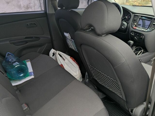 Серый Киа Рио, объемом двигателя 1.6 л и пробегом 182 тыс. км за 6500 $, фото 5 на Automoto.ua