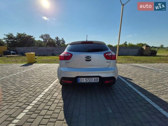 Серый Киа Рио, объемом двигателя 1.4 л и пробегом 254 тыс. км за 6500 $, фото 5 на Automoto.ua