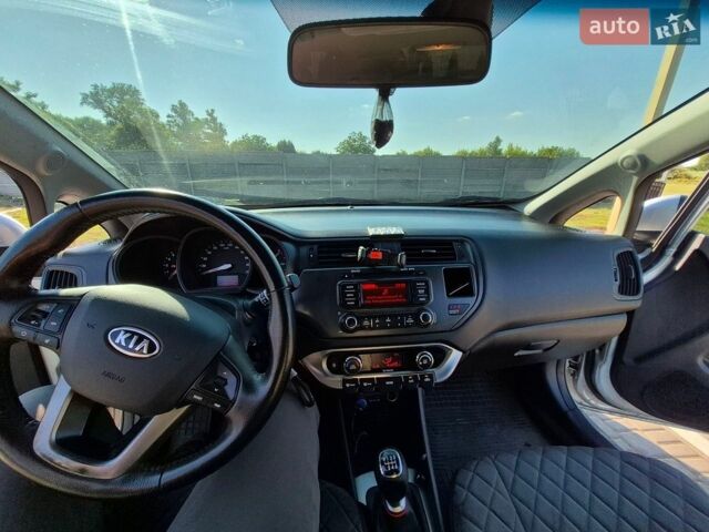 Серый Киа Рио, объемом двигателя 1.4 л и пробегом 254 тыс. км за 6500 $, фото 13 на Automoto.ua