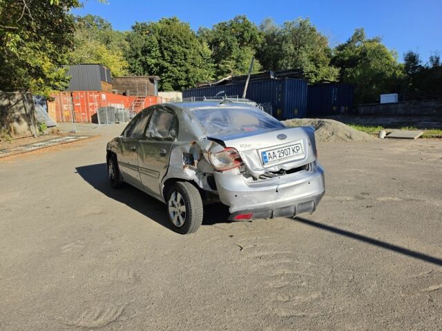 Сірий Кіа Ріо, об'ємом двигуна 1.4 л та пробігом 56 тис. км за 1253 $, фото 4 на Automoto.ua