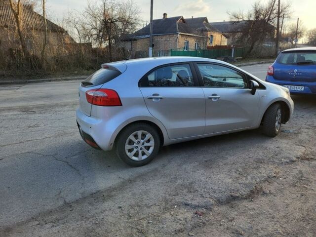 Серый Киа Рио, объемом двигателя 0 л и пробегом 197 тыс. км за 5500 $, фото 2 на Automoto.ua