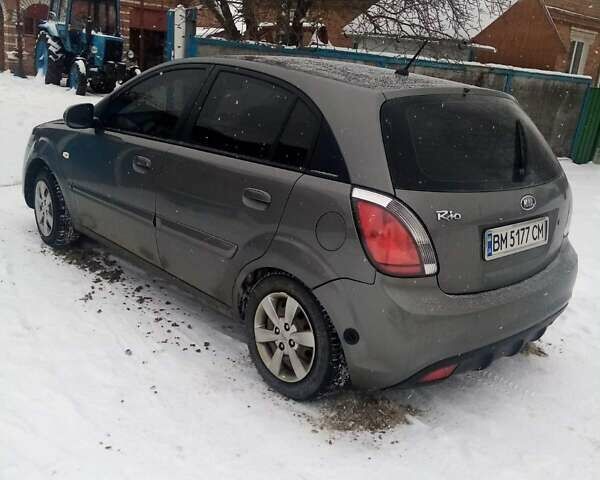 Сірий Кіа Ріо, об'ємом двигуна 0 л та пробігом 172 тис. км за 5000 $, фото 1 на Automoto.ua