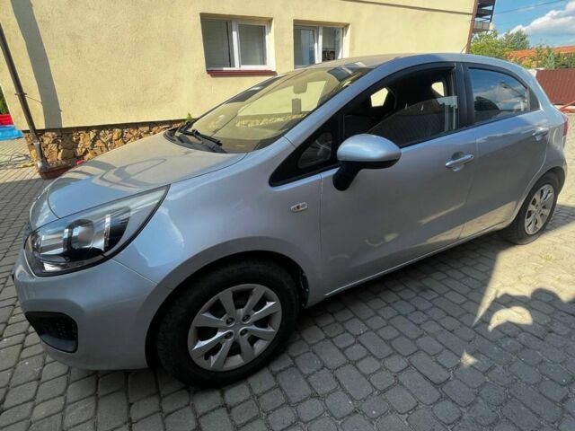 Серый Киа Рио, объемом двигателя 1.1 л и пробегом 217 тыс. км за 5400 $, фото 6 на Automoto.ua