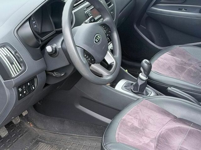 Сірий Кіа Ріо, об'ємом двигуна 1.12 л та пробігом 154 тис. км за 5500 $, фото 10 на Automoto.ua