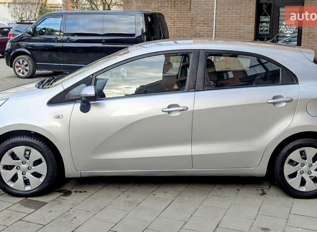 Серый Киа Рио, объемом двигателя 1.12 л и пробегом 244 тыс. км за 4850 $, фото 3 на Automoto.ua