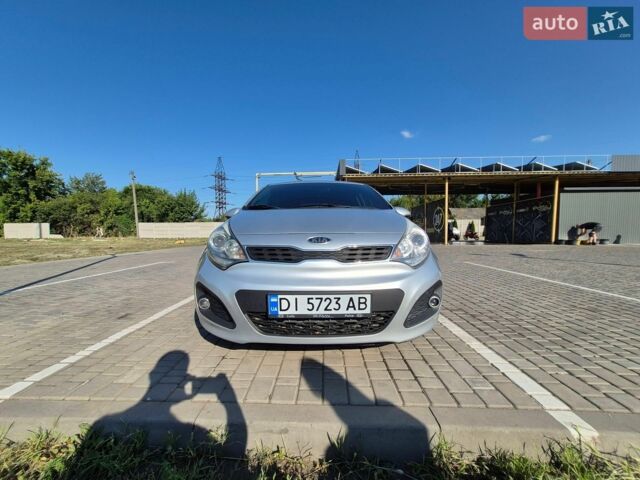 Серый Киа Рио, объемом двигателя 1.4 л и пробегом 254 тыс. км за 6300 $, фото 1 на Automoto.ua