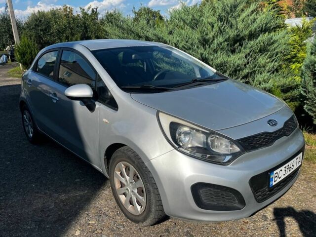 Серый Киа Рио, объемом двигателя 1.1 л и пробегом 217 тыс. км за 5400 $, фото 1 на Automoto.ua