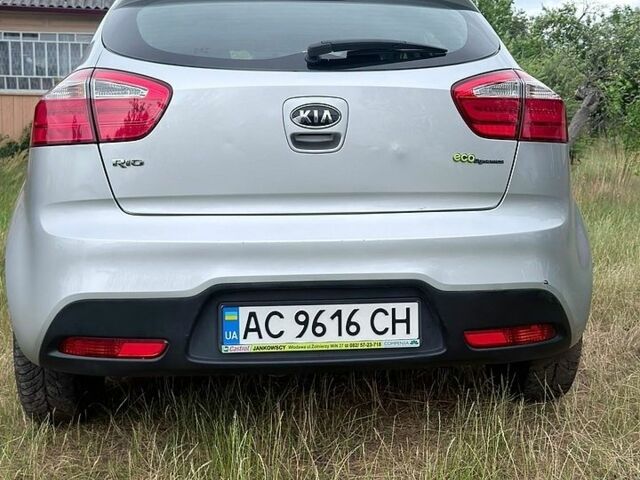 Серый Киа Рио, объемом двигателя 1.12 л и пробегом 154 тыс. км за 6000 $, фото 6 на Automoto.ua