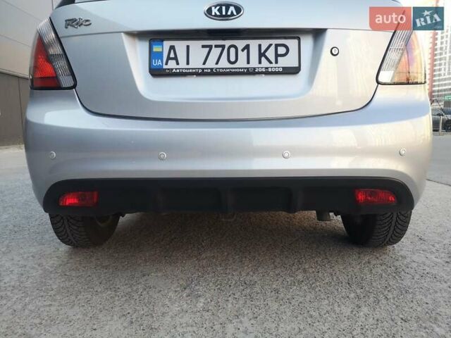 Серый Киа Рио, объемом двигателя 1.4 л и пробегом 178 тыс. км за 6800 $, фото 18 на Automoto.ua