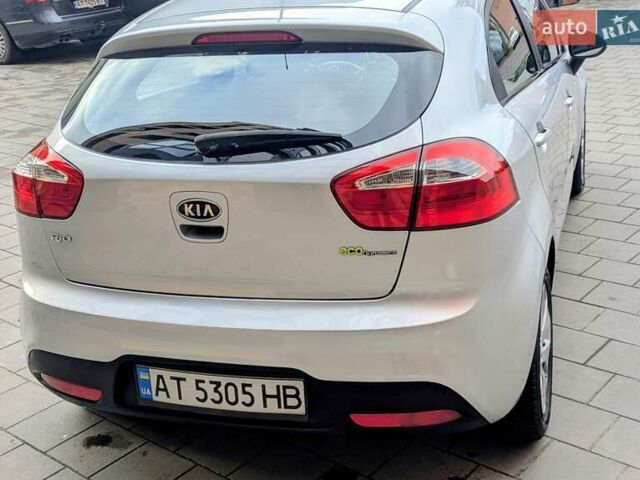 Серый Киа Рио, объемом двигателя 1.12 л и пробегом 244 тыс. км за 4850 $, фото 8 на Automoto.ua