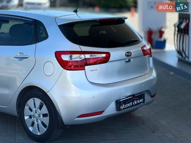 Сірий Кіа Ріо, об'ємом двигуна 1.59 л та пробігом 189 тис. км за 7599 $, фото 4 на Automoto.ua
