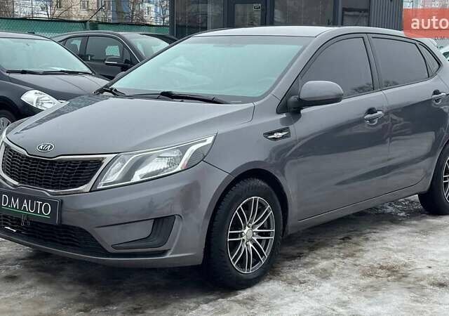 Серый Киа Рио, объемом двигателя 1.4 л и пробегом 178 тыс. км за 6350 $, фото 4 на Automoto.ua