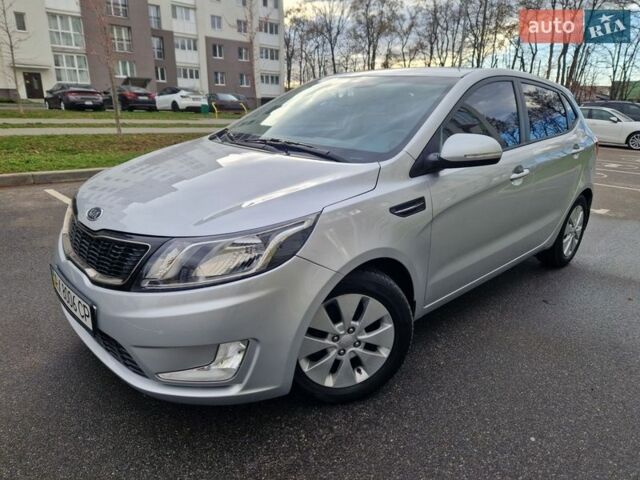 Серый Киа Рио, объемом двигателя 1.6 л и пробегом 98 тыс. км за 9400 $, фото 2 на Automoto.ua