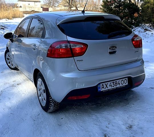 Серый Киа Рио, объемом двигателя 14 л и пробегом 143 тыс. км за 6500 $, фото 4 на Automoto.ua
