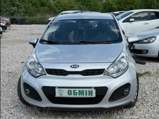 Серый Киа Рио, объемом двигателя 1.4 л и пробегом 184 тыс. км за 7000 $, фото 2 на Automoto.ua
