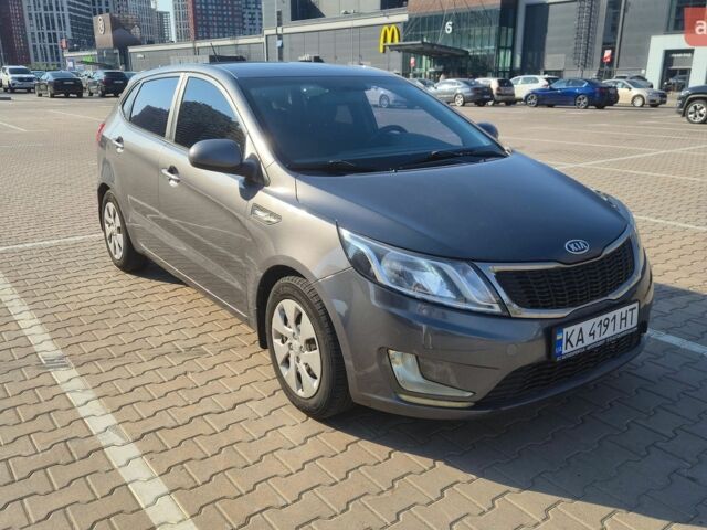 Серый Киа Рио, объемом двигателя 1.4 л и пробегом 186 тыс. км за 6700 $, фото 2 на Automoto.ua