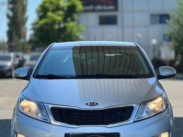 Сірий Кіа Ріо, об'ємом двигуна 1.59 л та пробігом 189 тис. км за 7599 $, фото 2 на Automoto.ua