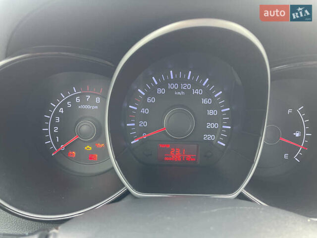 Сірий Кіа Ріо, об'ємом двигуна 1.4 л та пробігом 226 тис. км за 7000 $, фото 33 на Automoto.ua